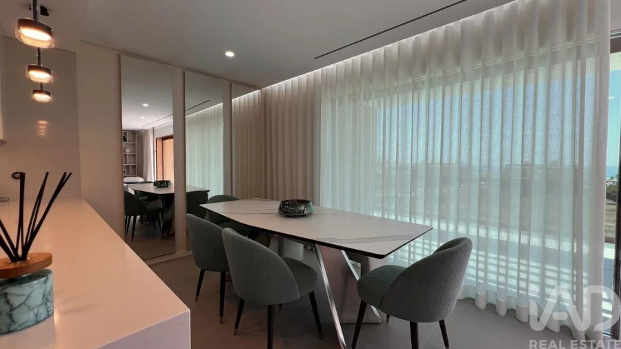 Apartamento T2 para Venda em Quarteira Foto 6