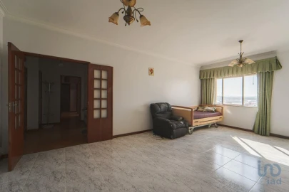 Apartamento T2 para Venda em Subportela, Deocriste e Portela Susã
