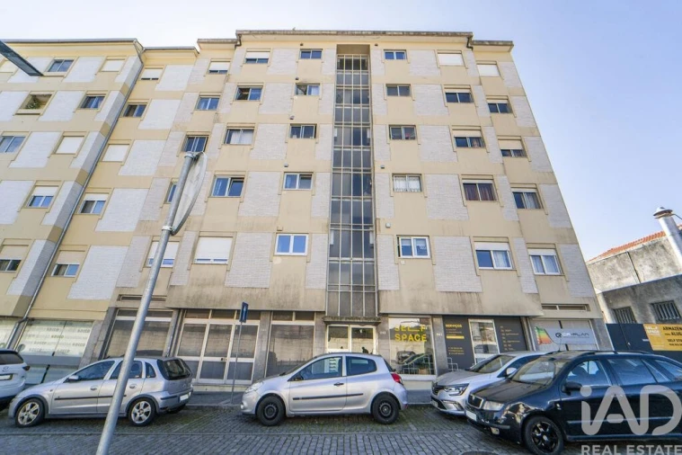 Apartamento T2 para Venda em Subportela, Deocriste e Portela Susã Foto 26