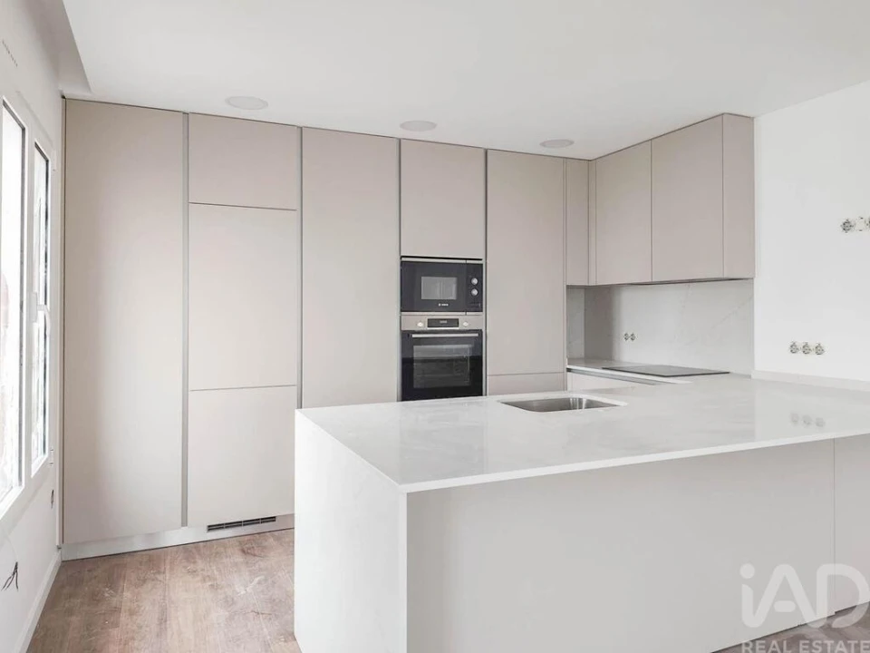 Apartamento T3 para Venda em Marinha Grande Foto 1