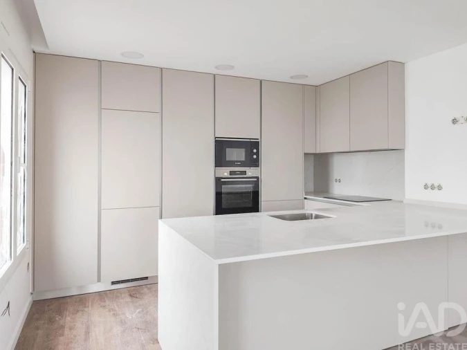 Apartamento T3 para Venda em Marinha Grande Foto 1