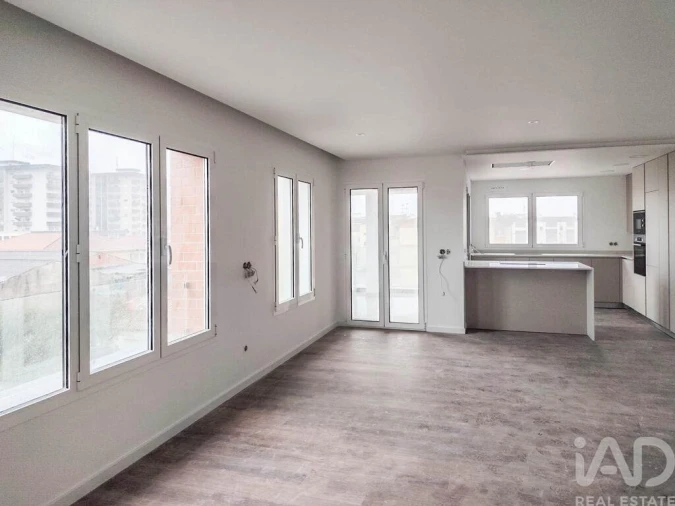 Apartamento T3 para Venda em Marinha Grande Foto 4