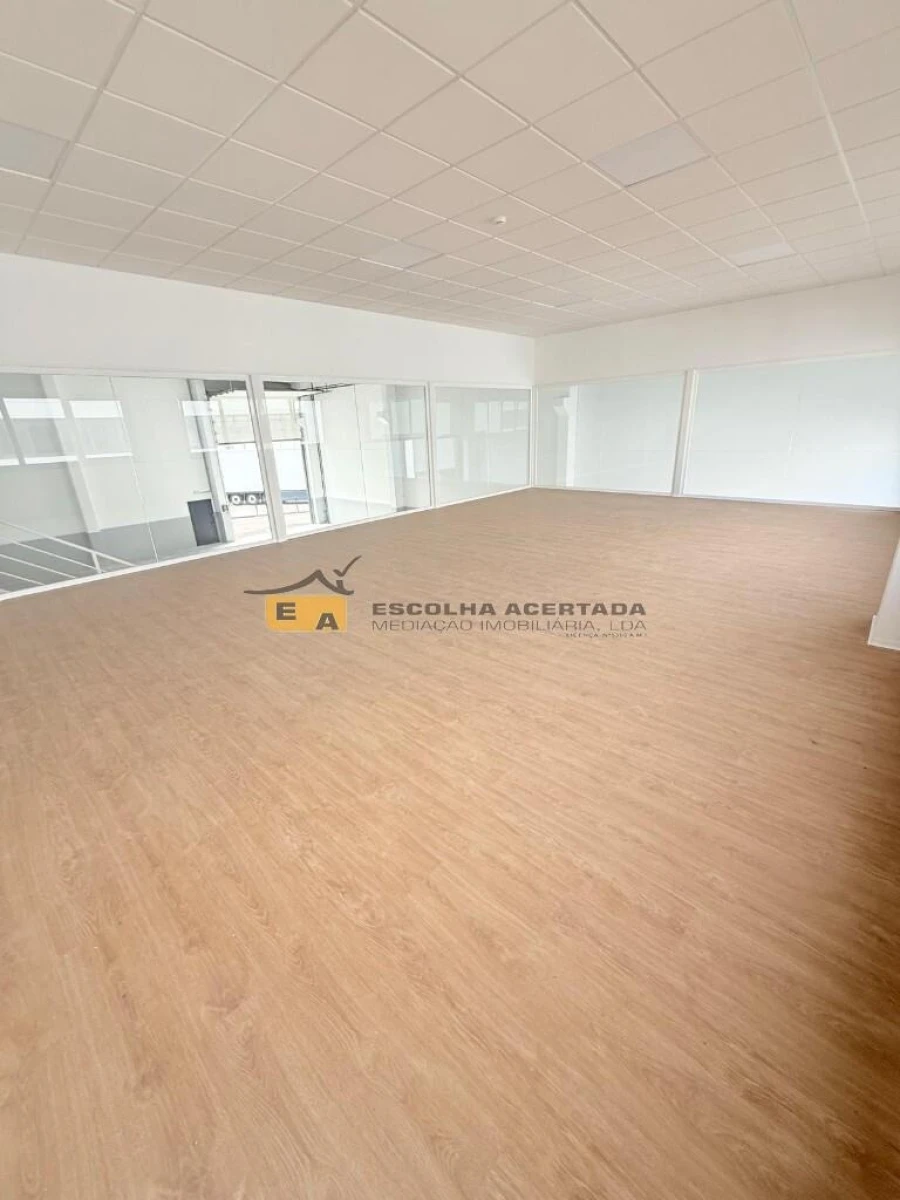 Armazém para Arrendamento em Aver-O-Mar, Amorim e Terroso Foto 12