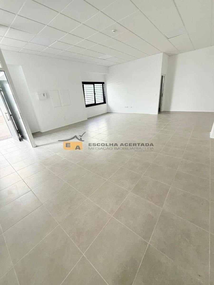 Armazém para Arrendamento em Aver-O-Mar, Amorim e Terroso Foto 3