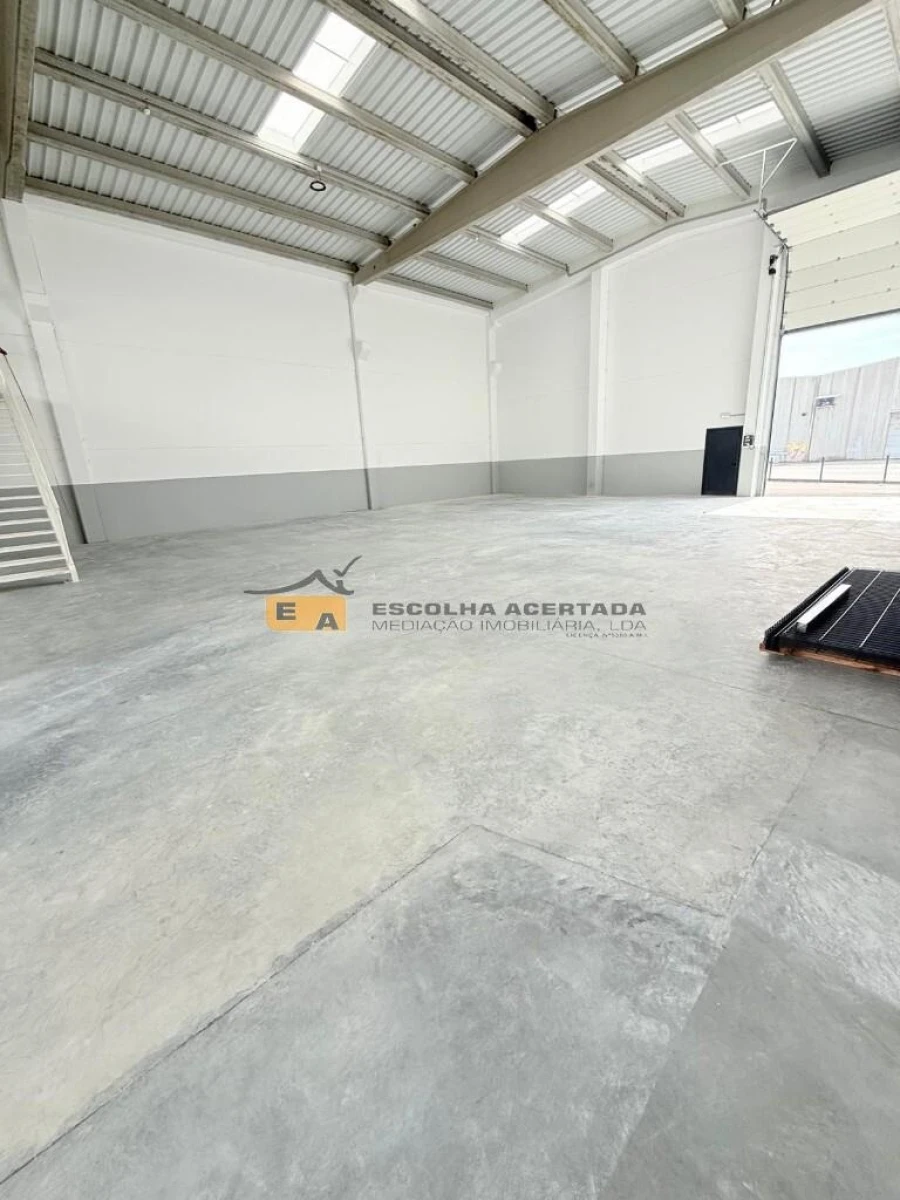 Armazém para Arrendamento em Aver-O-Mar, Amorim e Terroso Foto 8