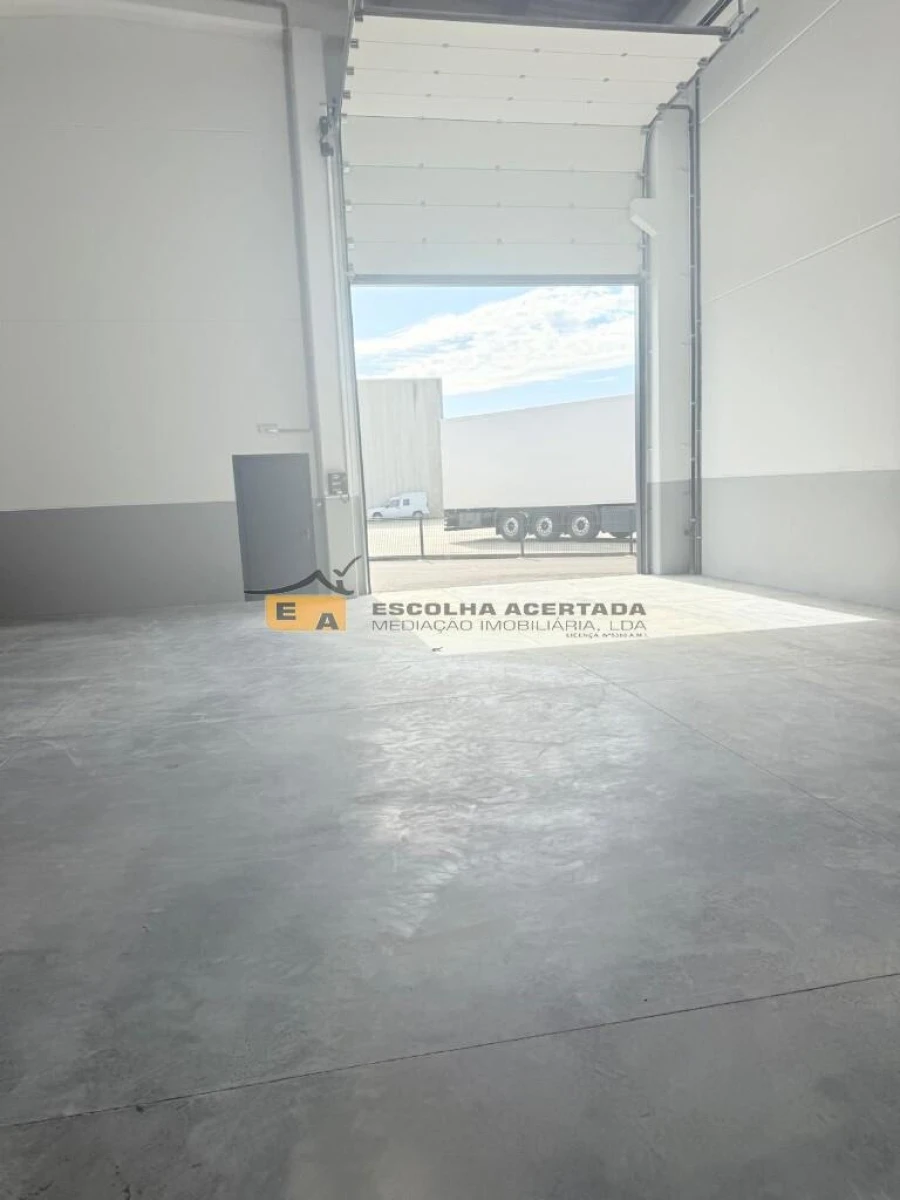 Armazém para Venda em Aver-O-Mar, Amorim e Terroso Foto 10