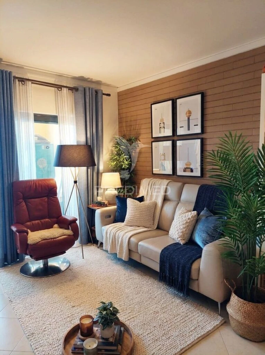 Apartamento T2 para Venda em Quarteira Foto 5