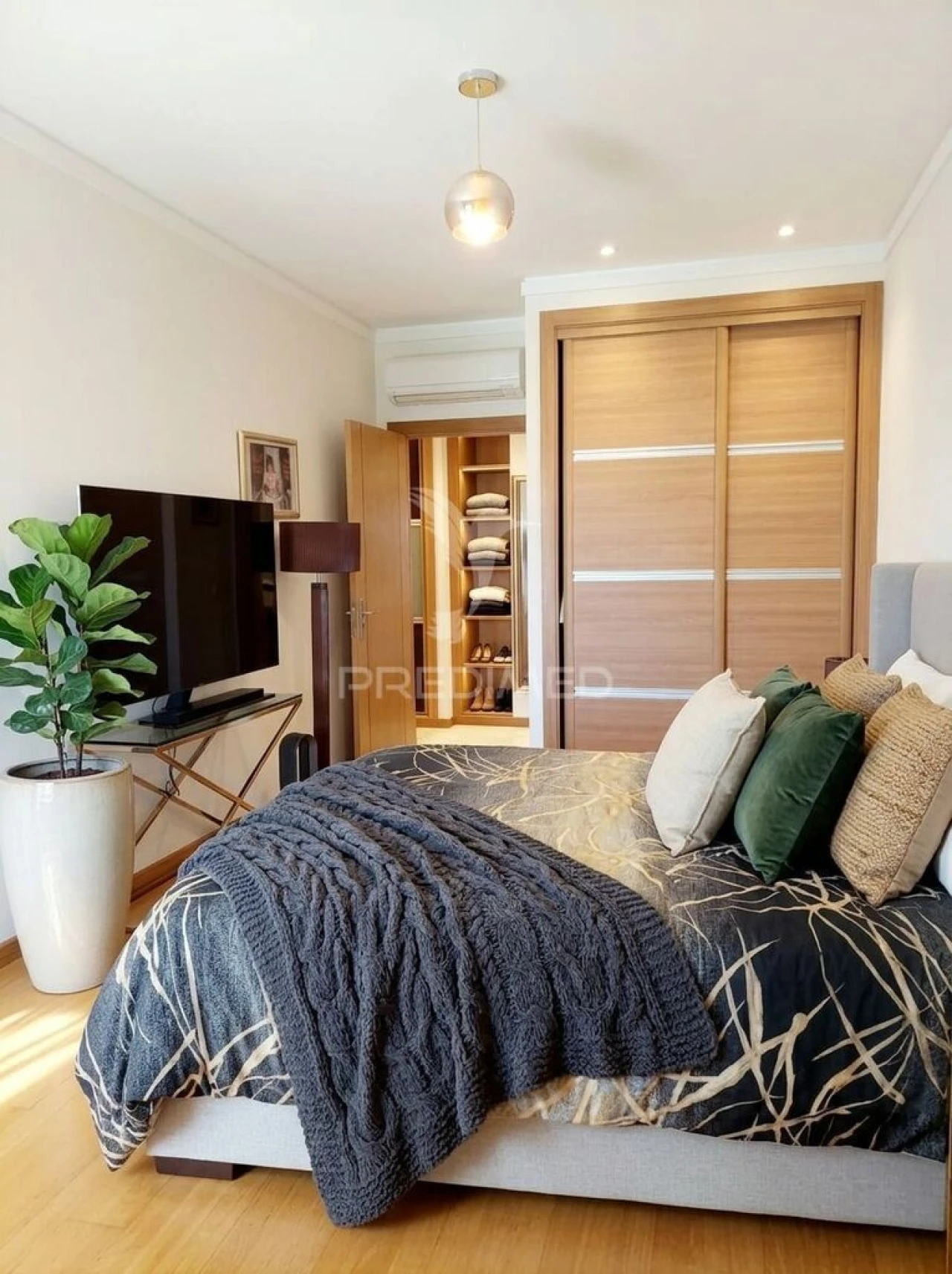 Apartamento T2 para Venda em Quarteira Foto 10