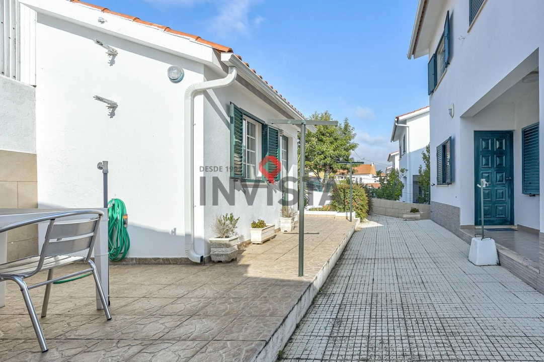 Moradia T3 para Venda em Carregado e Cadafais Foto 5