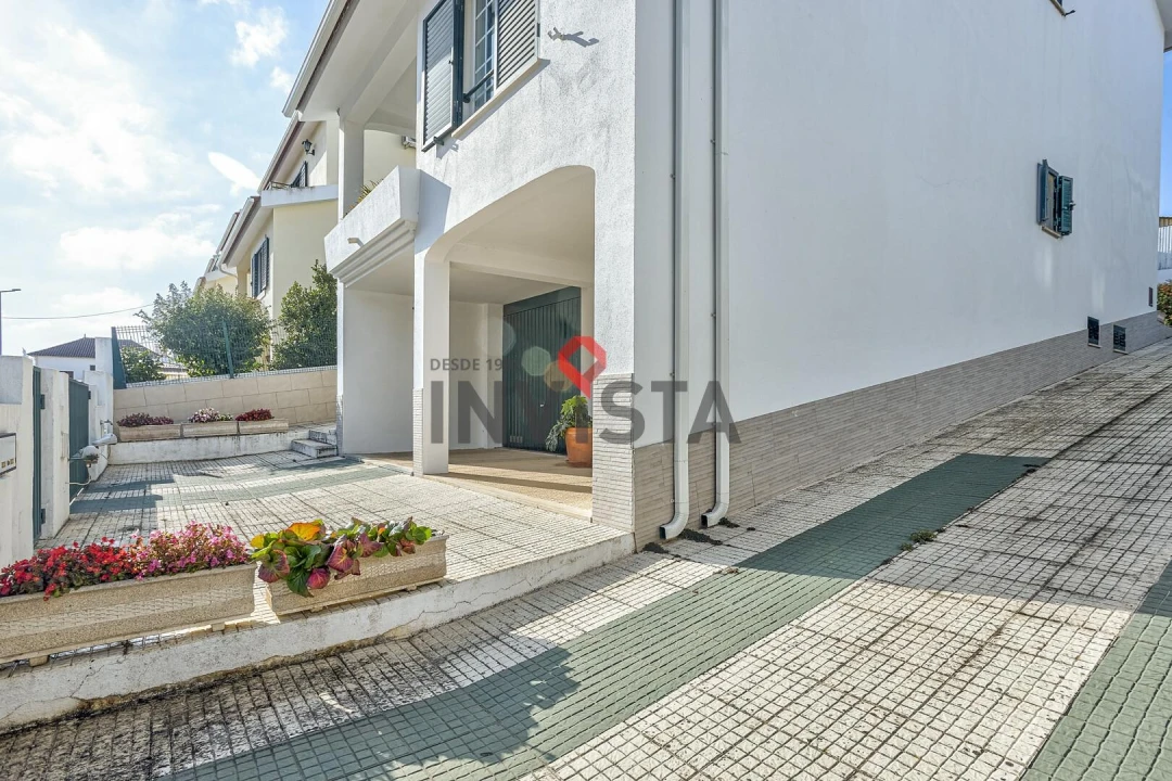 Moradia T3 para Venda em Carregado e Cadafais Foto 3