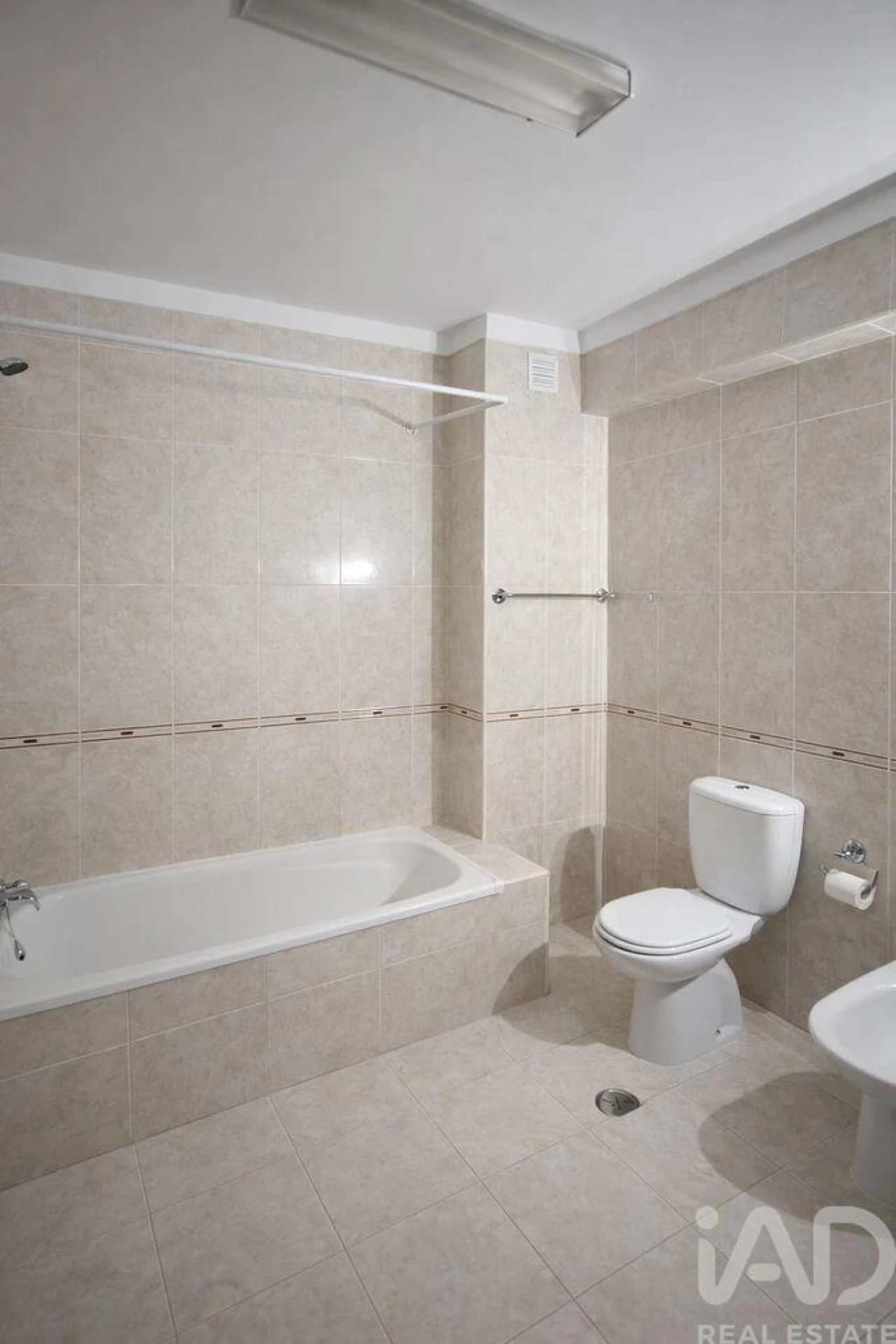 Apartamento T3 para Venda em Cepões, Meijinhos e Melcões Foto 8