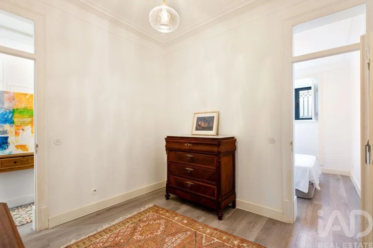 Apartamento T3 para Arrendamento em Arroios Foto 8