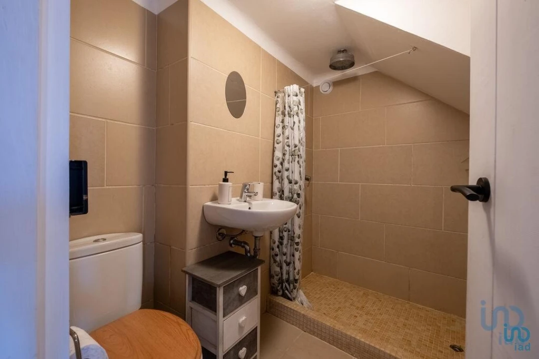 Moradia T3 para Venda em Vila Nova Foto 6