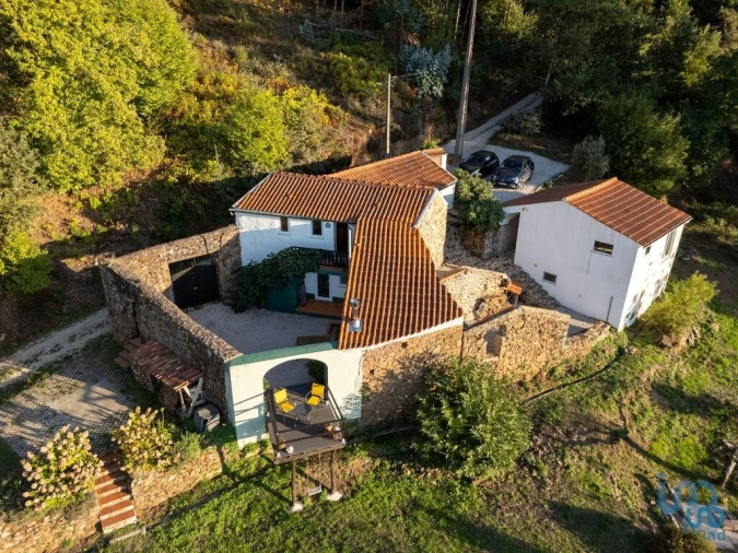 Moradia T3 para Venda em Vila Nova Foto 2