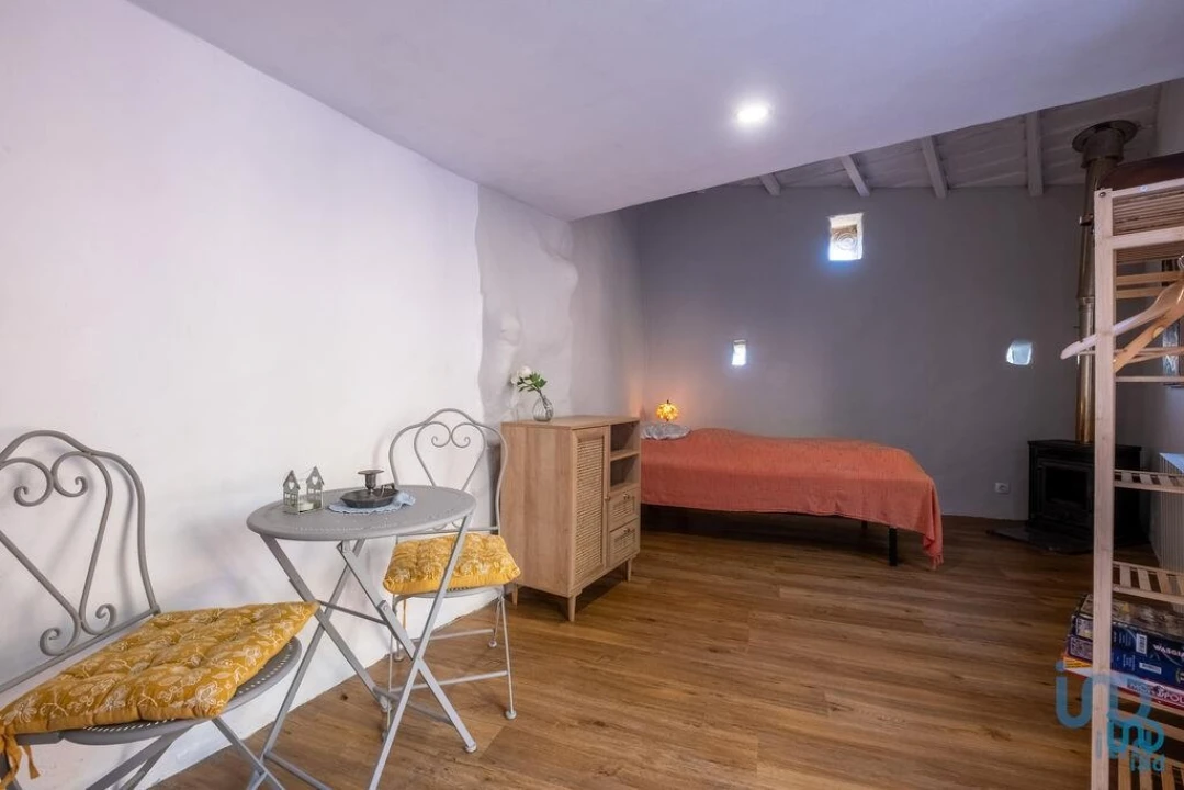 Moradia T3 para Venda em Vila Nova Foto 7