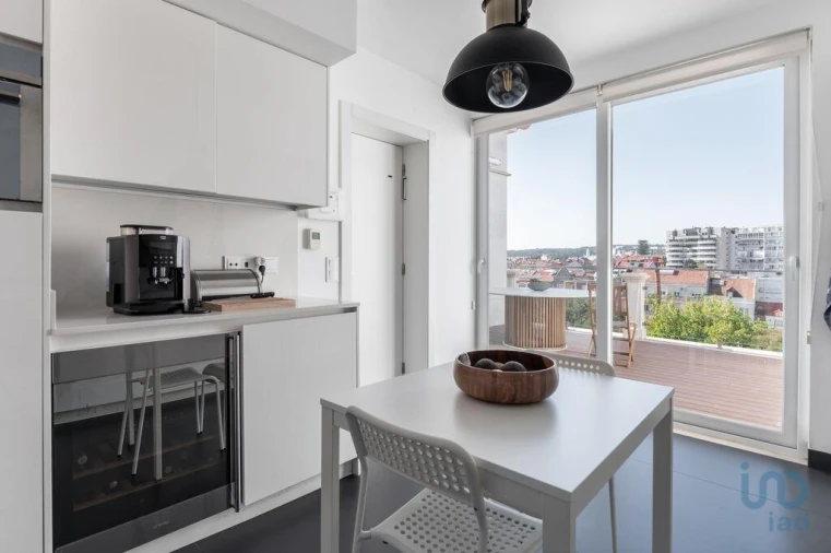 Apartamento T4 para Arrendamento em Estrela Foto 9