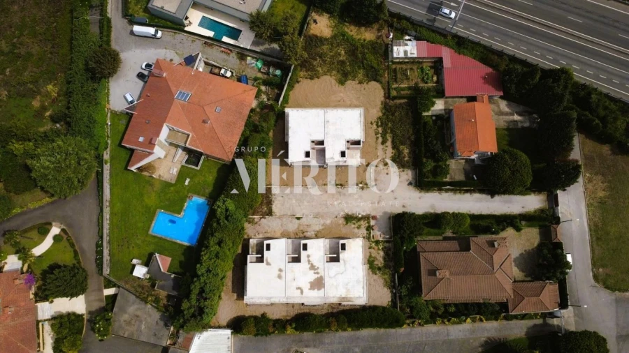 Moradia T3 para Venda em Antas e Abade de Vermoim Foto 5