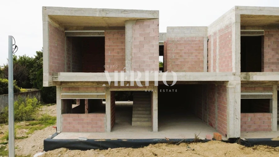 Moradia T3 para Venda em Antas e Abade de Vermoim Foto 10