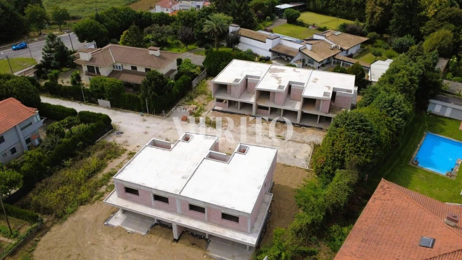 Moradia T3 para Venda em Antas e Abade de Vermoim Foto 3