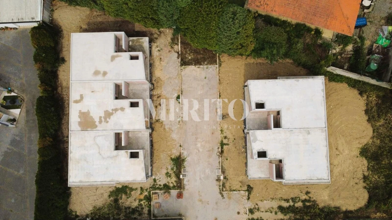 Moradia T3 para Venda em Antas e Abade de Vermoim Foto 2