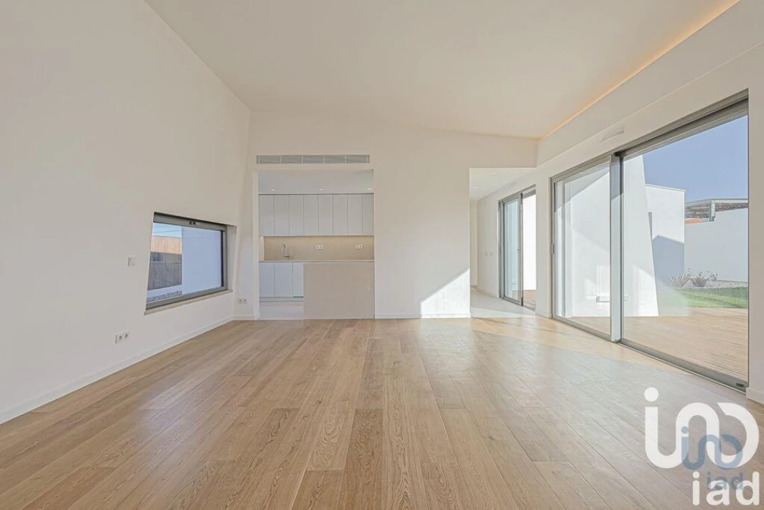 Moradia T4 para Venda em Charneca de Caparica e Sobreda Foto 8