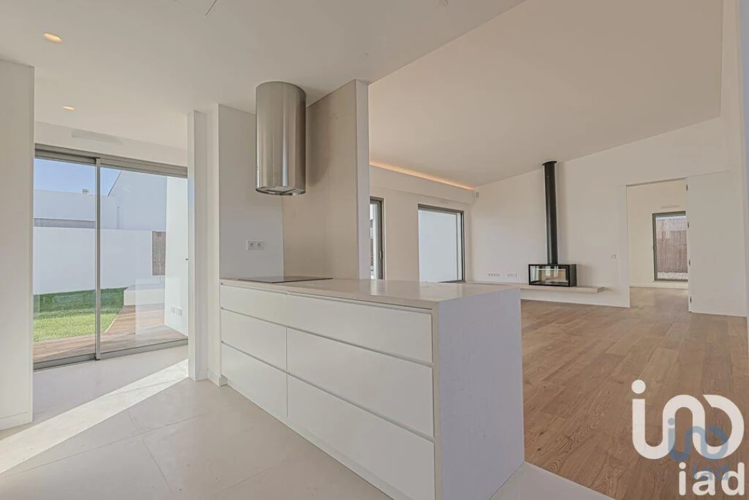 Moradia T4 para Venda em Charneca de Caparica e Sobreda Foto 13