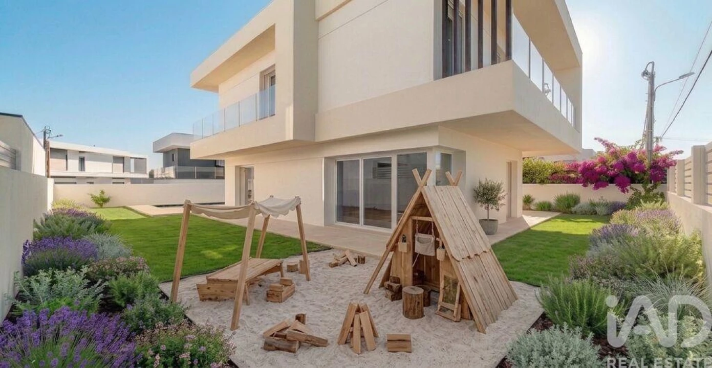 Moradia T4 para Venda em Charneca de Caparica e Sobreda Foto 25