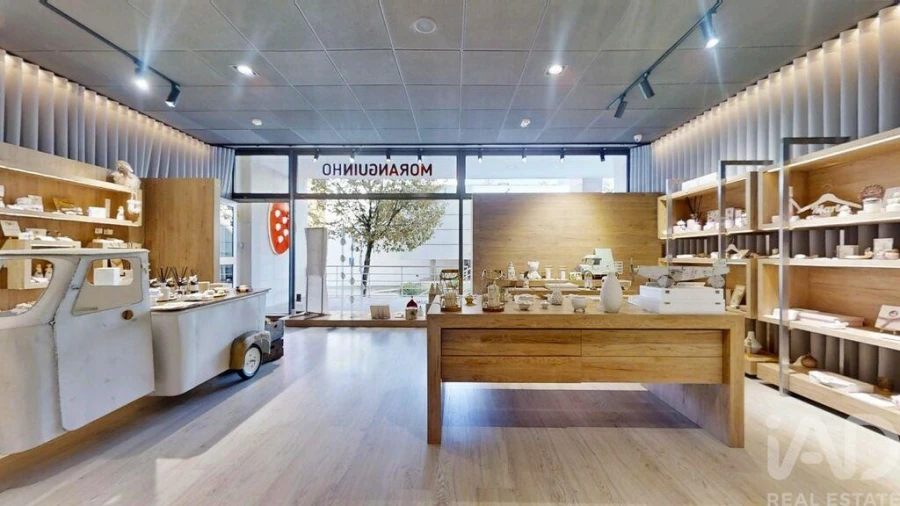 Loja para Venda em Cidade da Maia Foto 14