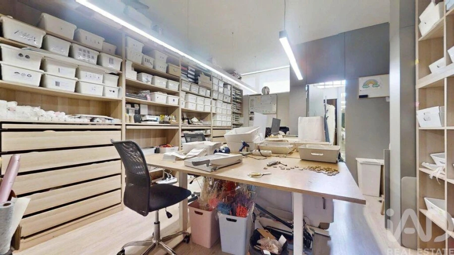 Loja para Venda em Cidade da Maia Foto 29