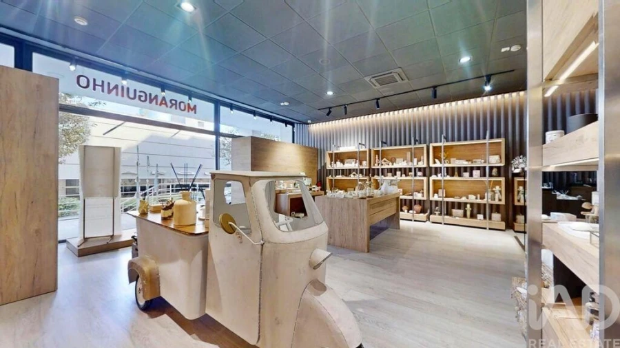 Loja para Venda em Cidade da Maia Foto 15