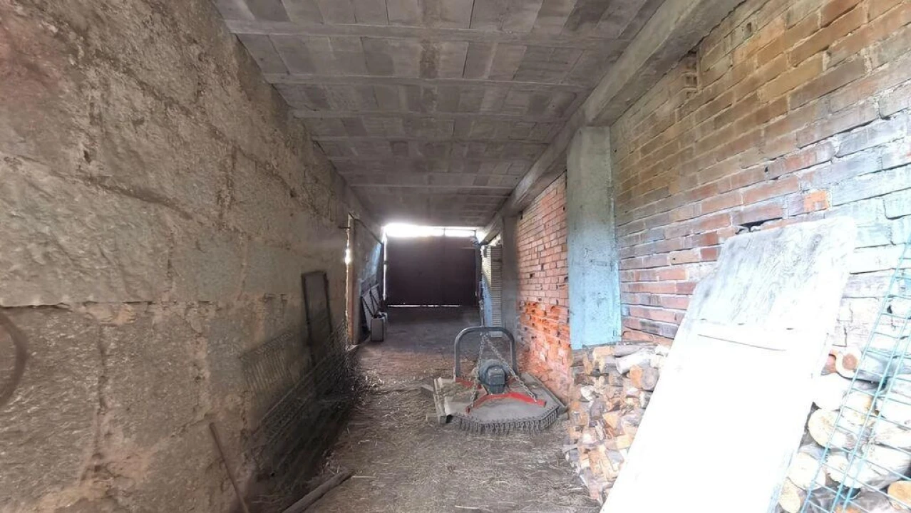 Moradia para Venda em Orgens Foto 24