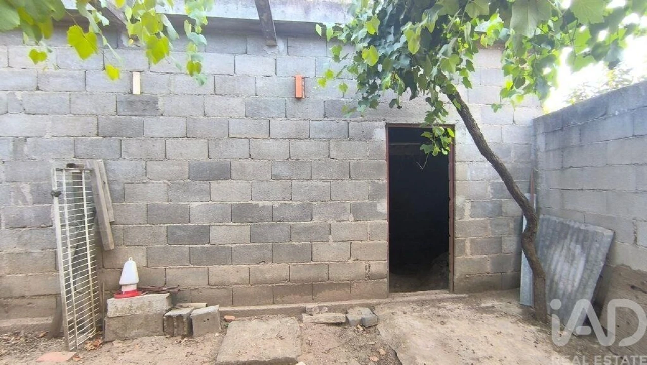 Moradia para Venda em Orgens Foto 17