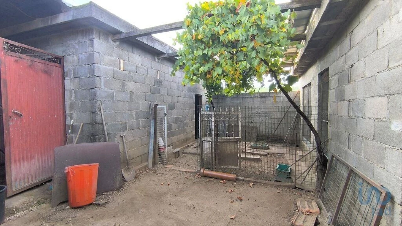 Moradia para Venda em Orgens Foto 13