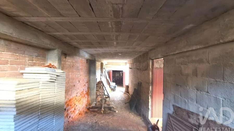 Moradia para Venda em Orgens Foto 24