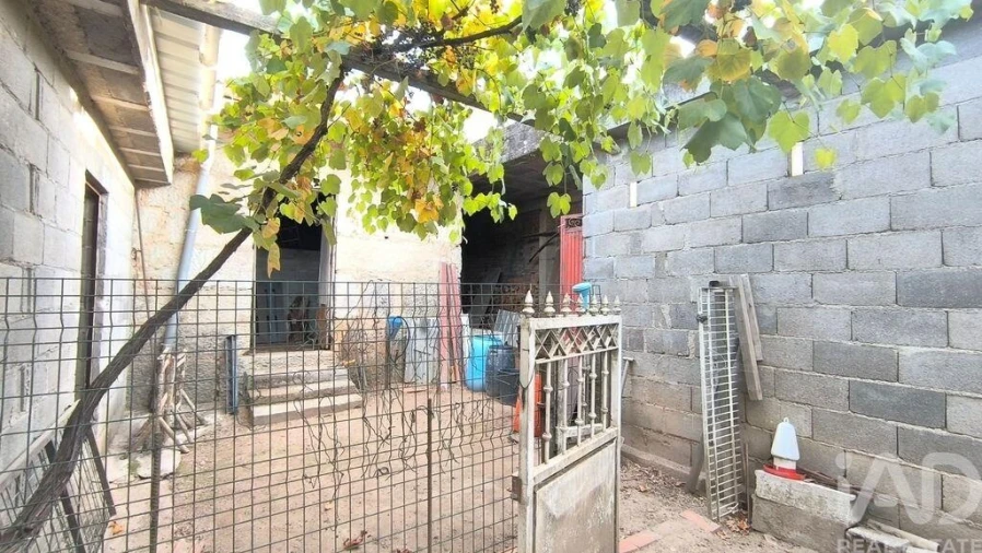 Moradia para Venda em Orgens Foto 20