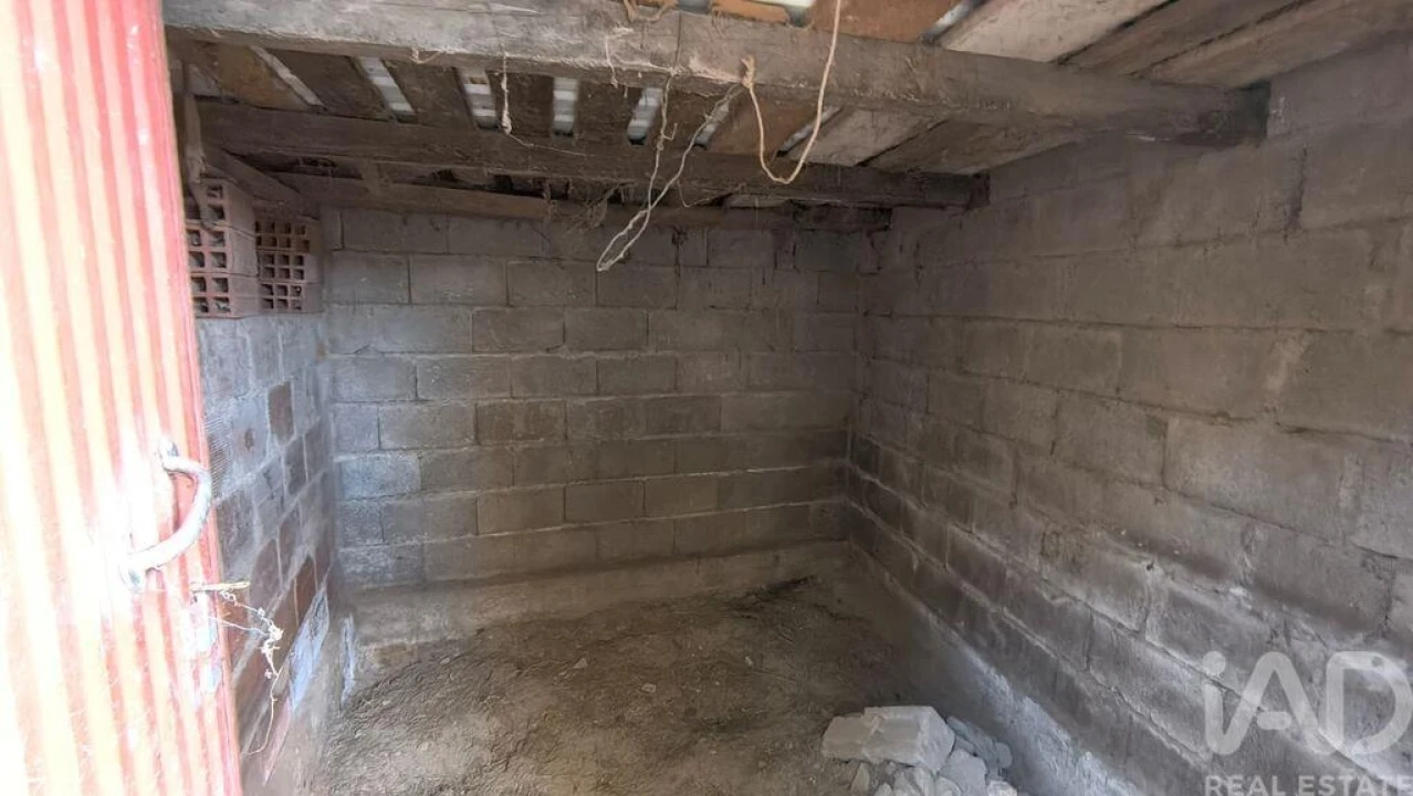 Moradia para Venda em Orgens Foto 18