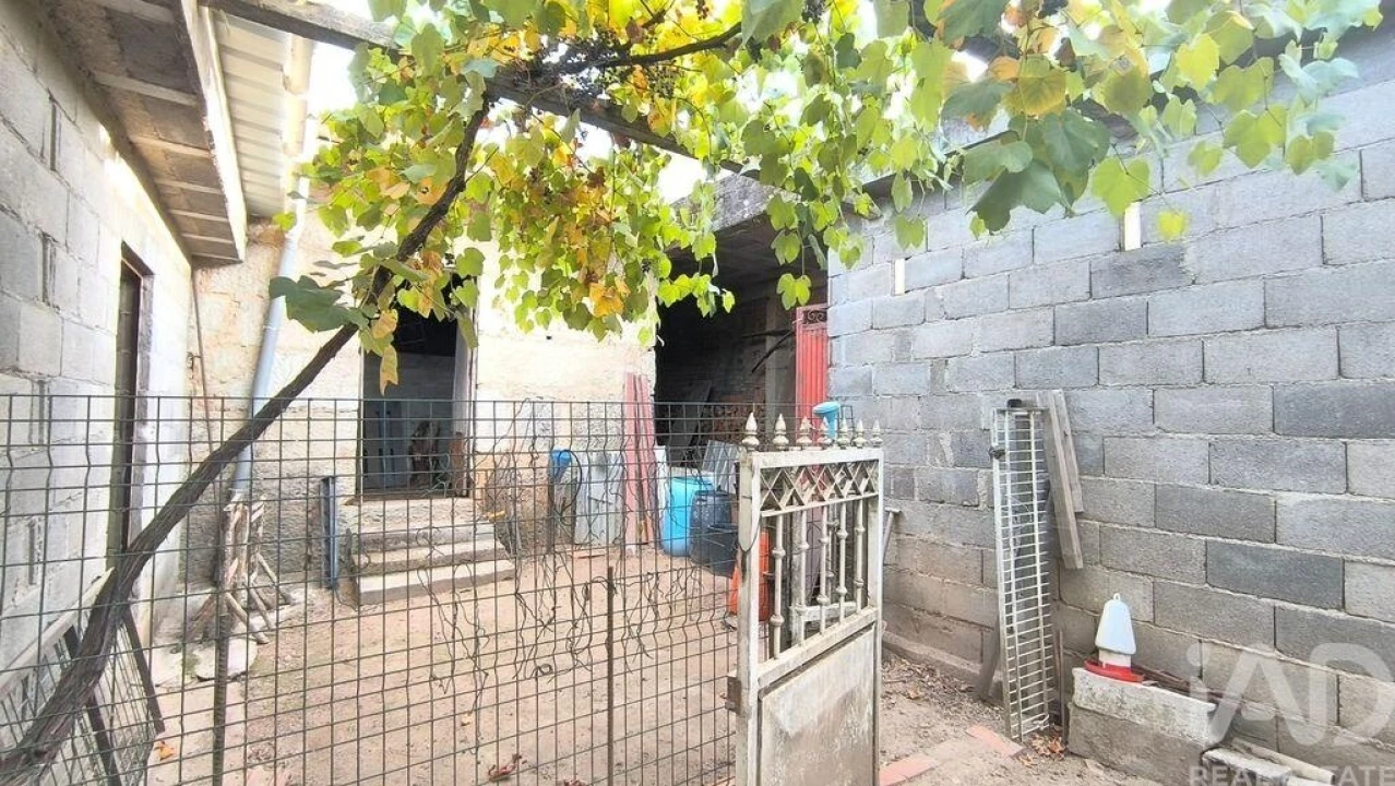 Moradia para Venda em Orgens Foto 19