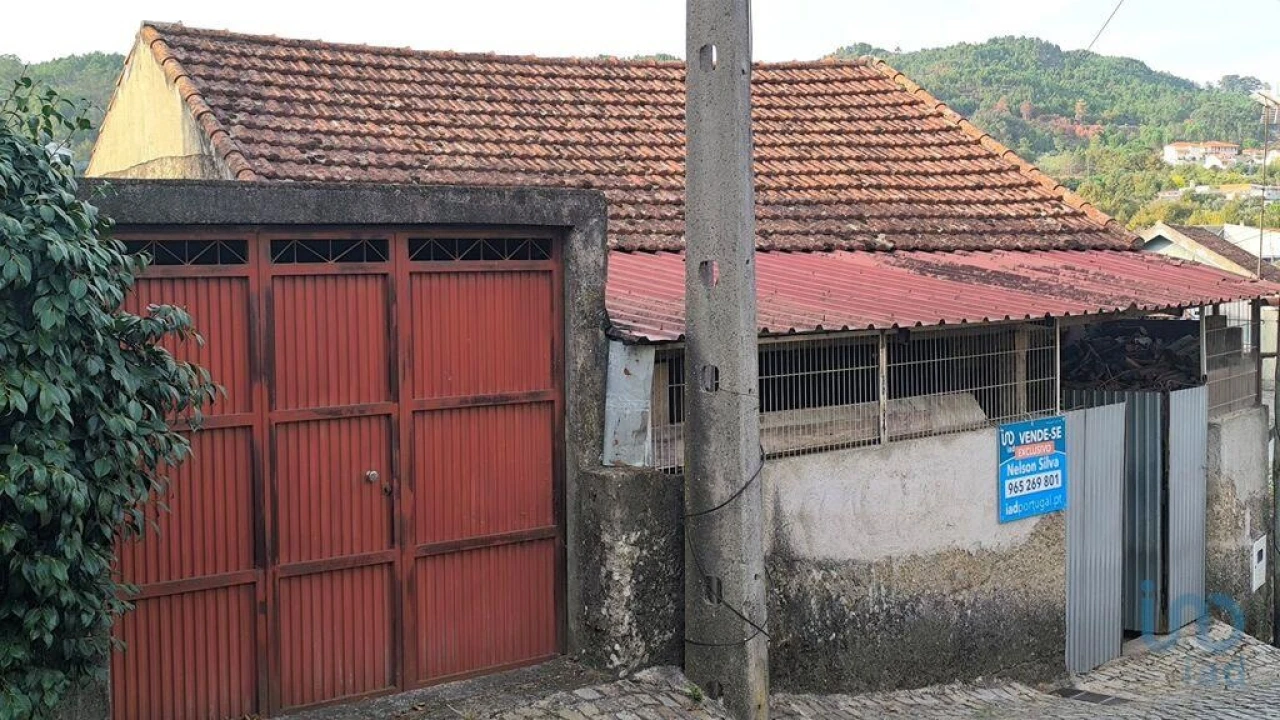 Moradia para Venda em Orgens Foto 2