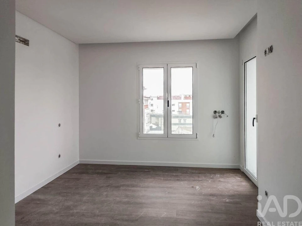 Apartamento T3 para Venda em Marinha Grande Foto 16