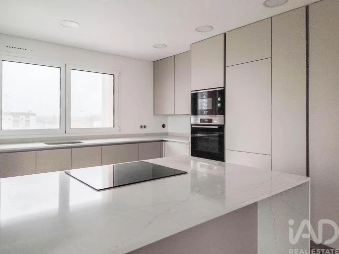 Apartamento T3 para Venda em Marinha Grande Foto 1