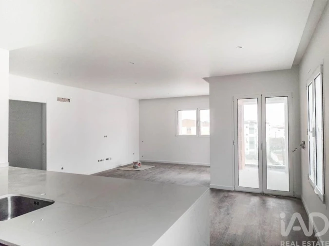 Apartamento T3 para Venda em Marinha Grande Foto 6