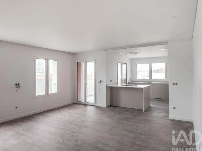 Apartamento T3 para Venda em Marinha Grande Foto 4