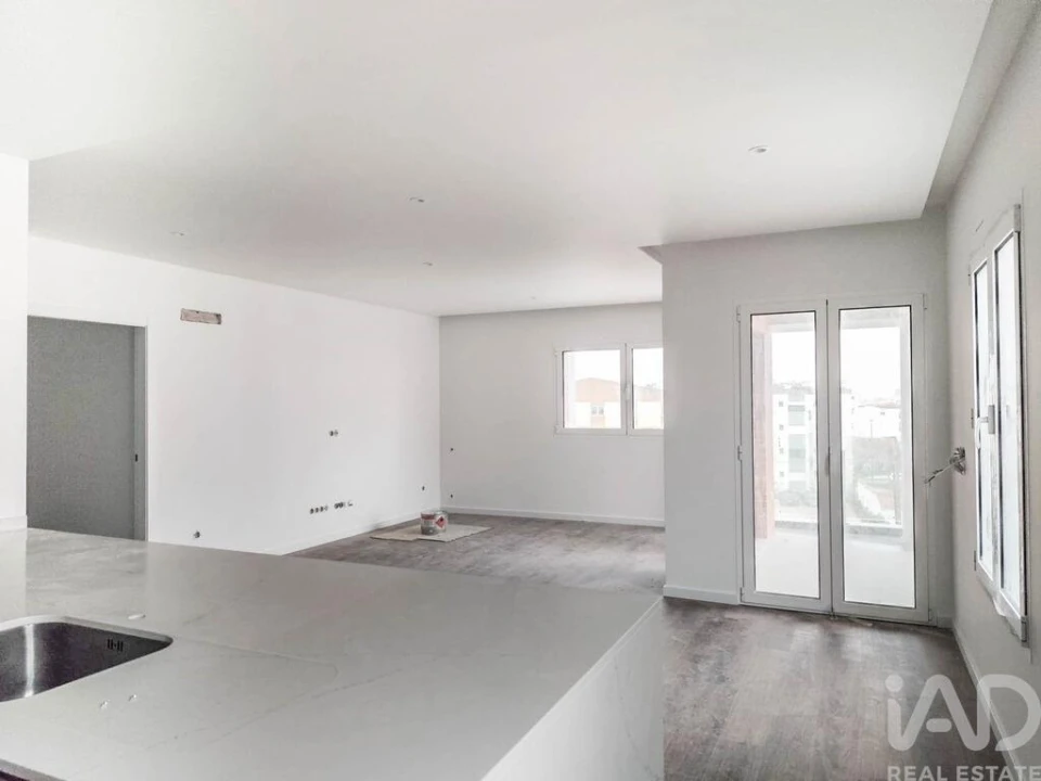 Apartamento T3 para Venda em Marinha Grande Foto 6