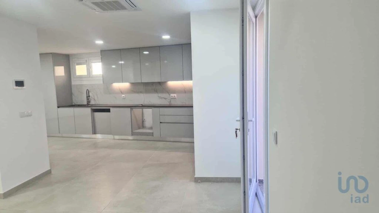 Moradia T5 para Venda em Valado dos Frades Foto 8