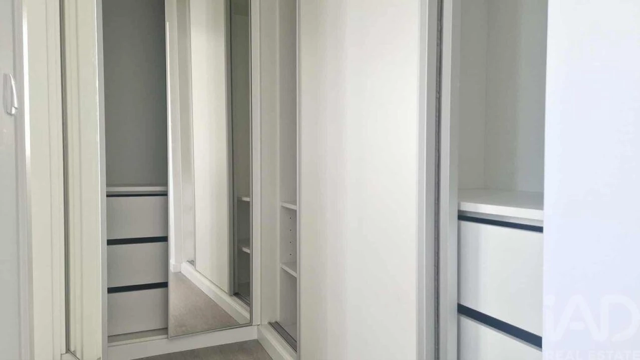 Moradia T5 para Venda em Valado dos Frades Foto 19