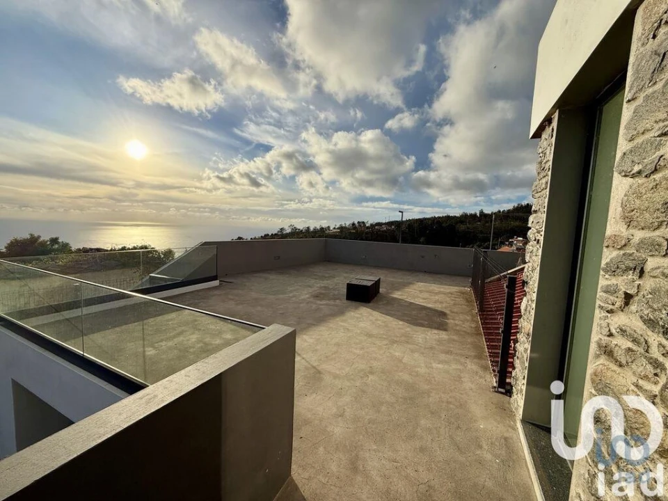 Garagem para Venda em Fajã da Ovelha Foto 13