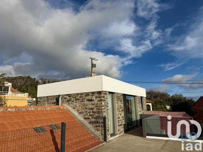 Garagem para Venda em Fajã da Ovelha