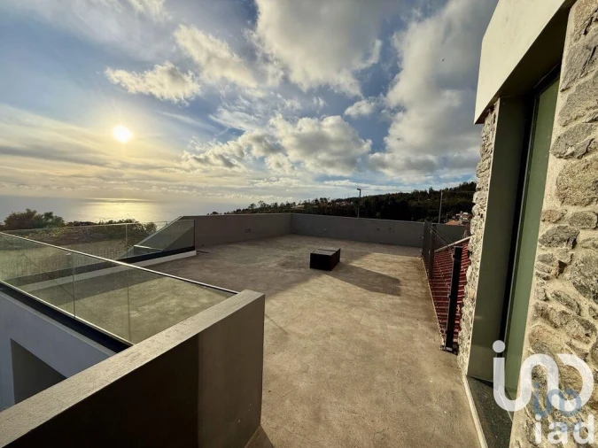 Garagem para Venda em Fajã da Ovelha Foto 13