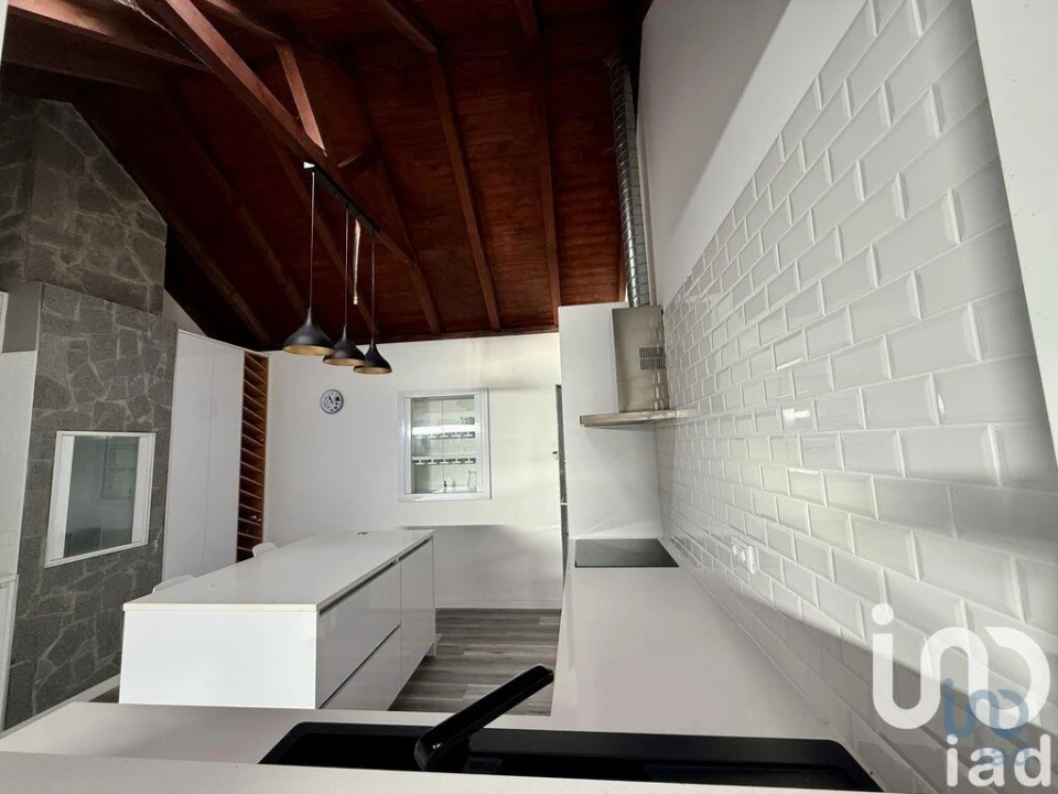 Garagem para Venda em Fajã da Ovelha Foto 4