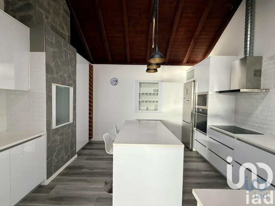 Garagem para Venda em Fajã da Ovelha Foto 8